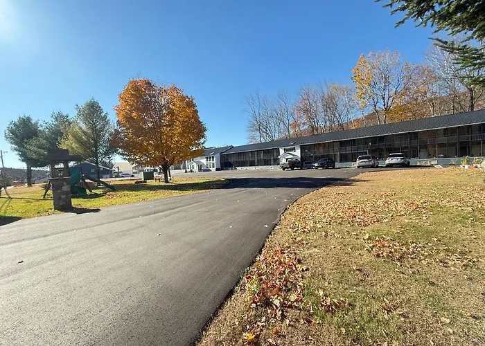 Travelodge By Wyndham Lincoln Near White Mountain